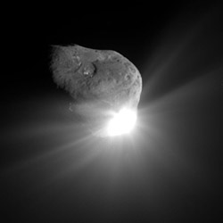 Probe from Deep Impact spacecraft hitting comet Tempel 1
